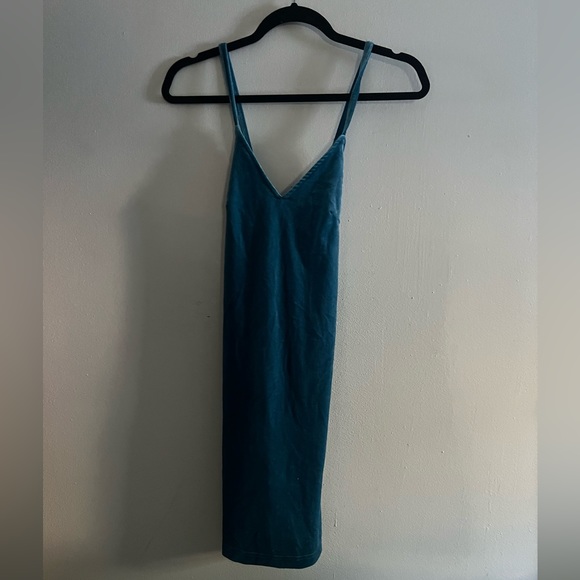 NWOT • Zyyfly Womens Spaghetti Strap Bodycon Sleeveless Backless Velvet - Picture 8 of 11